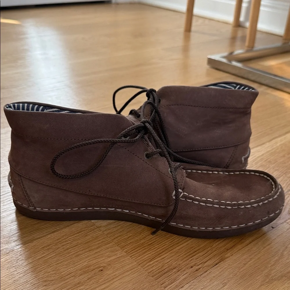 UGG Men's Chocolate Brown Chukka Boots